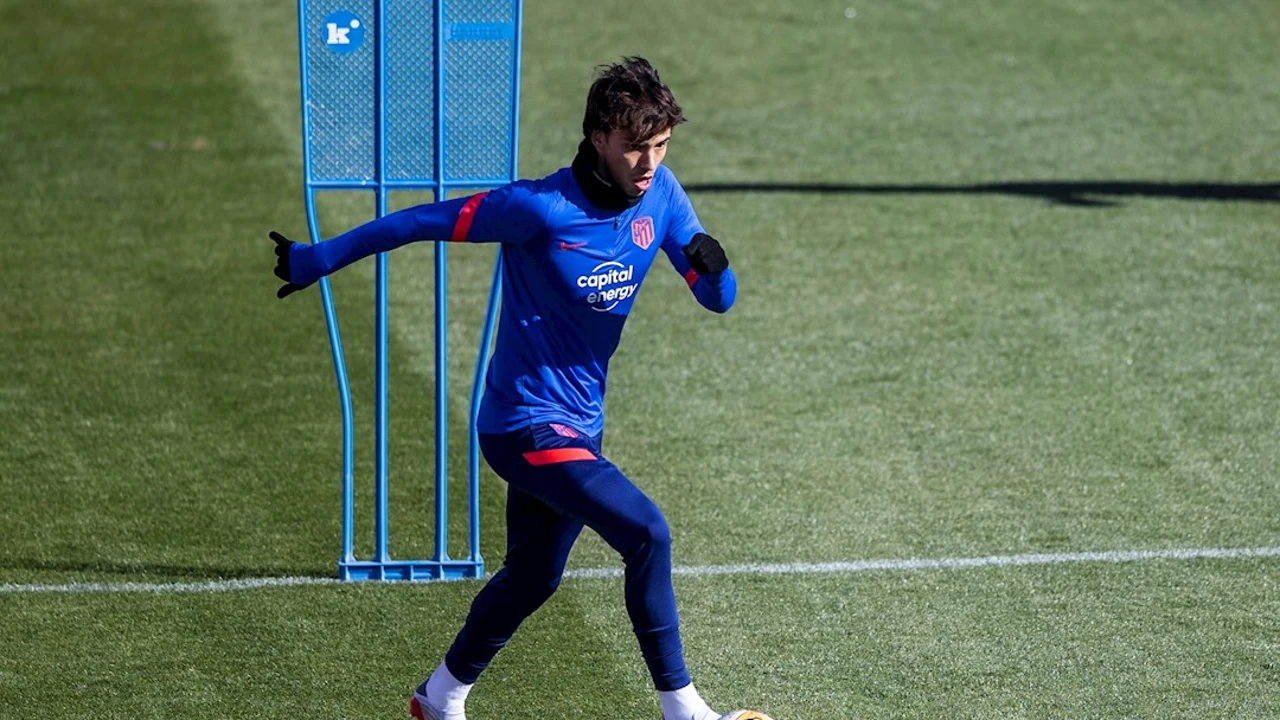 Joao Félix durante un entrenamiento con el Atlético de Madrid