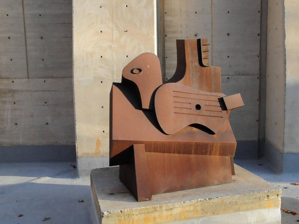 La cultura y el arte, como la radio, evolucionan como la sociedad La cultura y el arte, como la radio, evolucionan como la sociedad