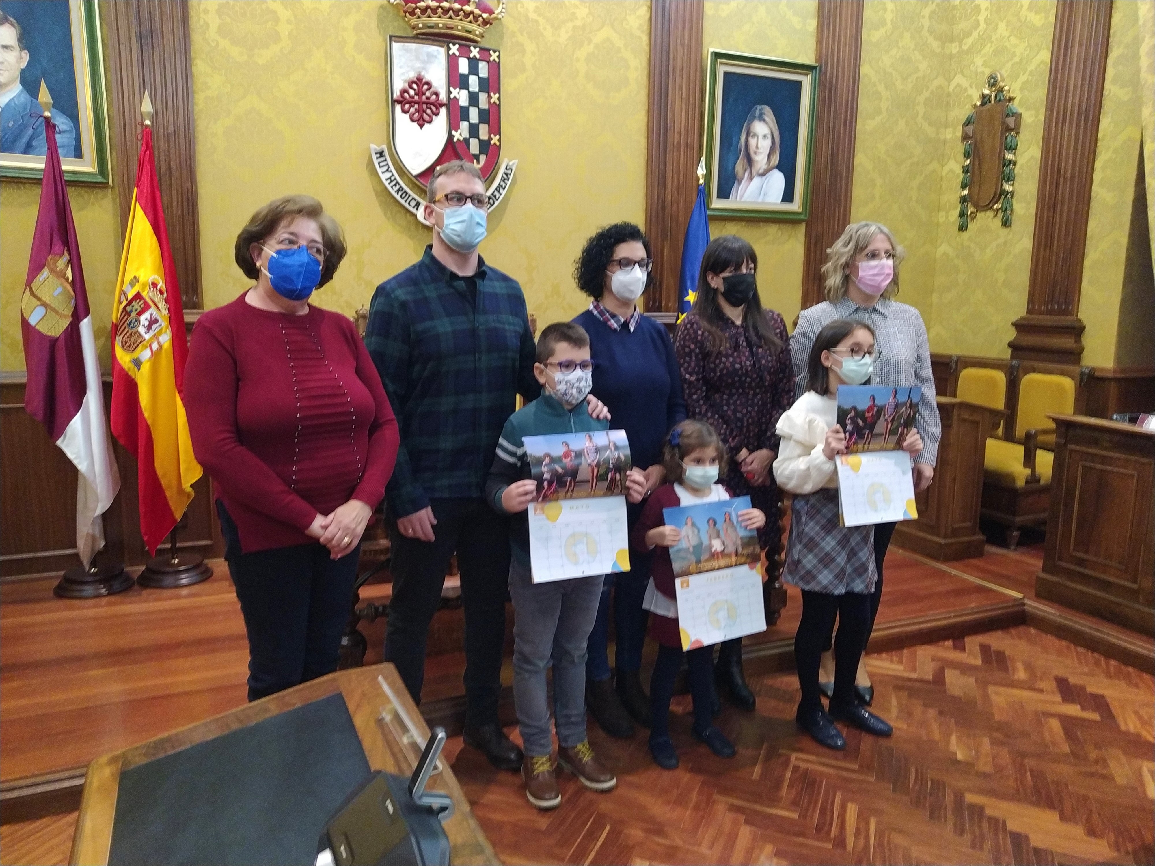 Valdepeñas se suma al apoyo del calendarios solidario de esta asociación Valdepeñas se suma al apoyo del calendarios solidario de esta asociación