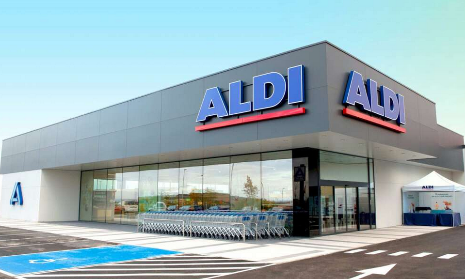 El consejero Luengo pide al embajador alemán en España que le consiga una reunión con los responsables de ALDI El consejero Luengo pide al embajador alemán en España que le consiga una reunión con los responsables de ALDI