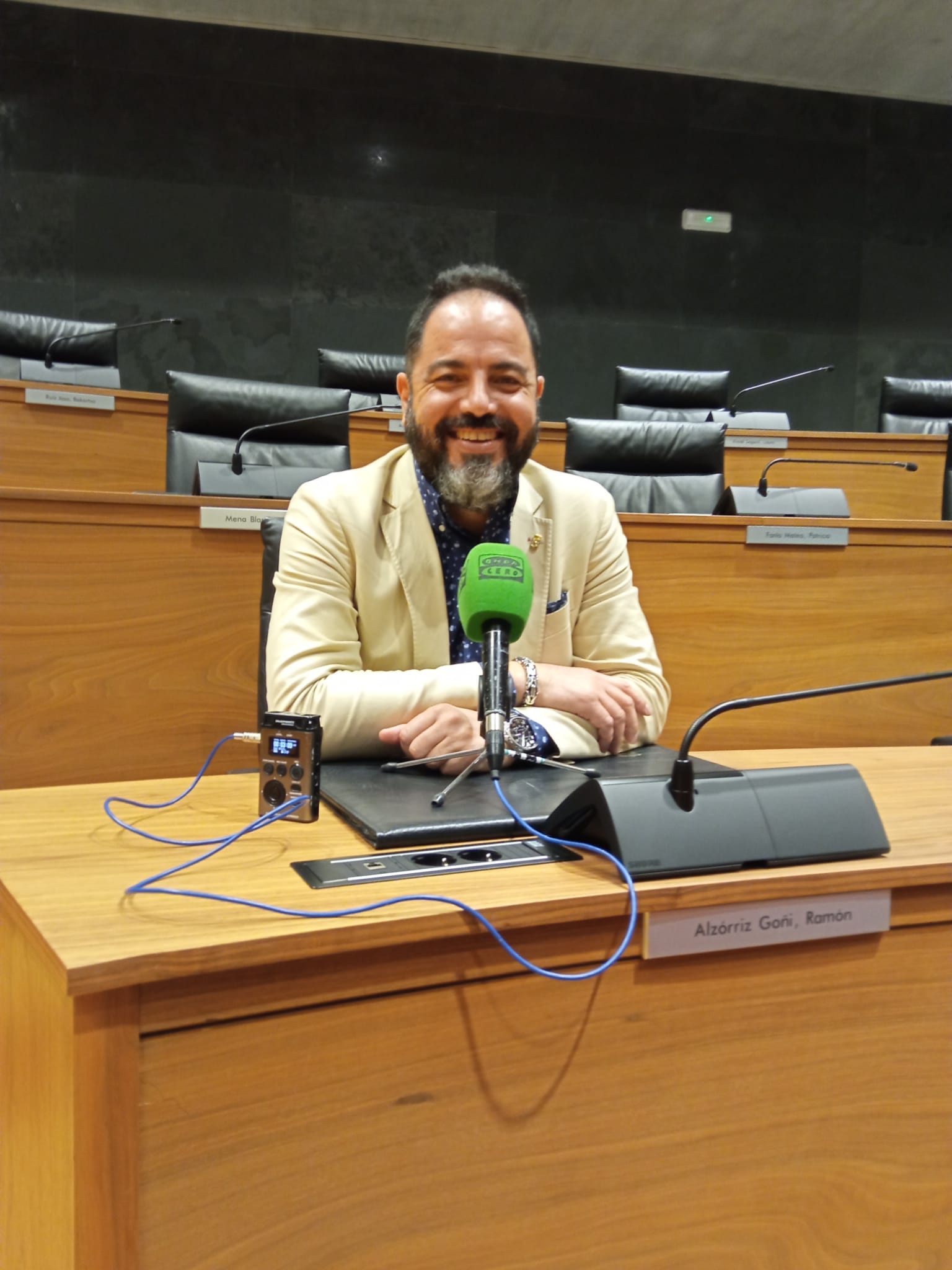Ramón Alzórriz: "Me iría de juerga con Javier Esparza” Ramón Alzórriz: "Me iría de juerga con Javier Esparza”