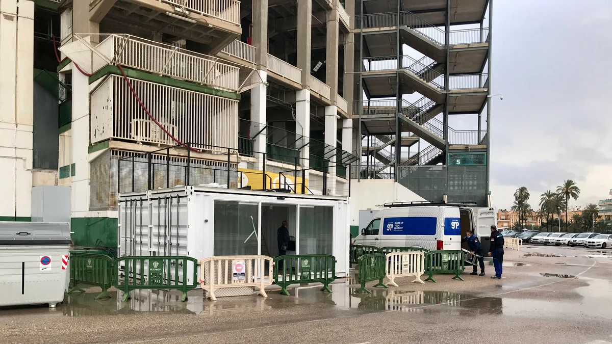 La 'nueva' tienda Elche abrirá en un cubo prefabricado el parking estadio Onda Cero Radio