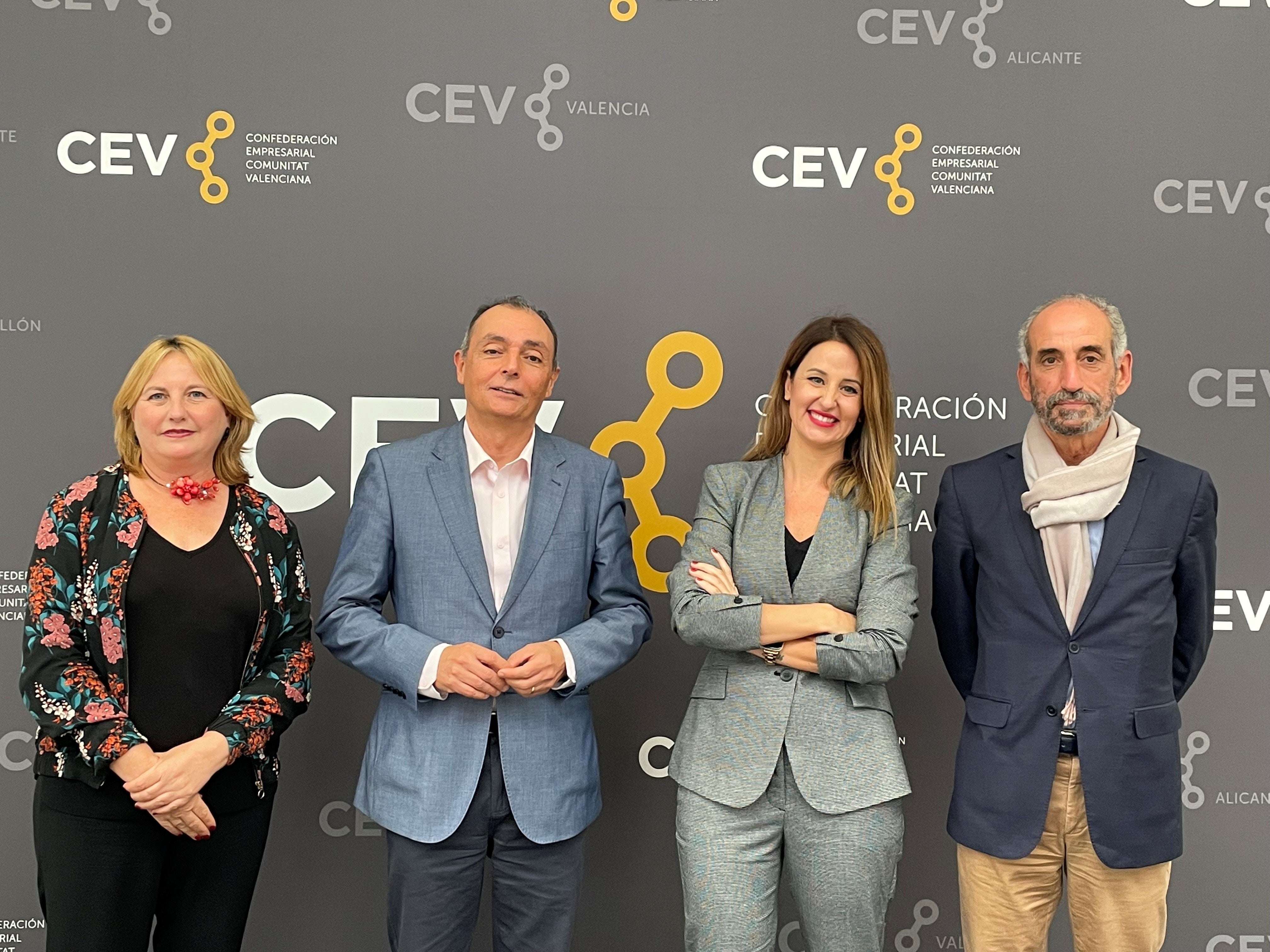 La Confederación Empresarial de la Comunitat aprueba la incorporación de Esther Guilabert La Confederación Empresarial de la Comunitat aprueba la incorporación de Esther Guilabert