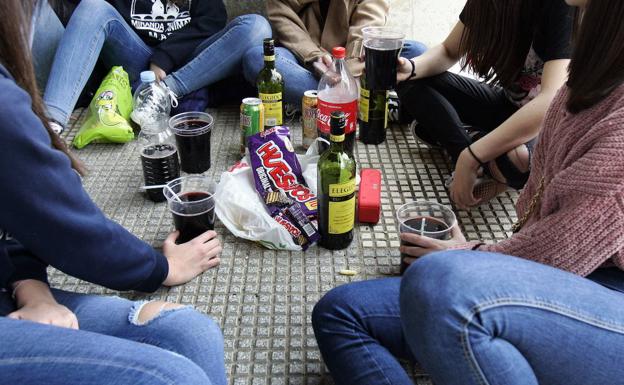 Xornada de prevención as "adiccións" na adolescencia Xornada de prevención as "adiccións" na adolescencia