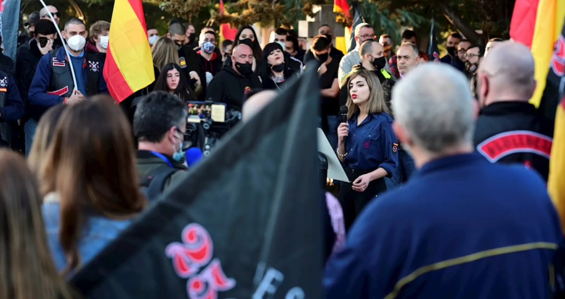 ¿Quién es Isabel Peralta, el joven rostro de la extrema derecha en España becada en Alemania por un partido nazi? ¿Quién es Isabel Peralta, el joven rostro de la extrema derecha en España becada en Alemania por un partido nazi?