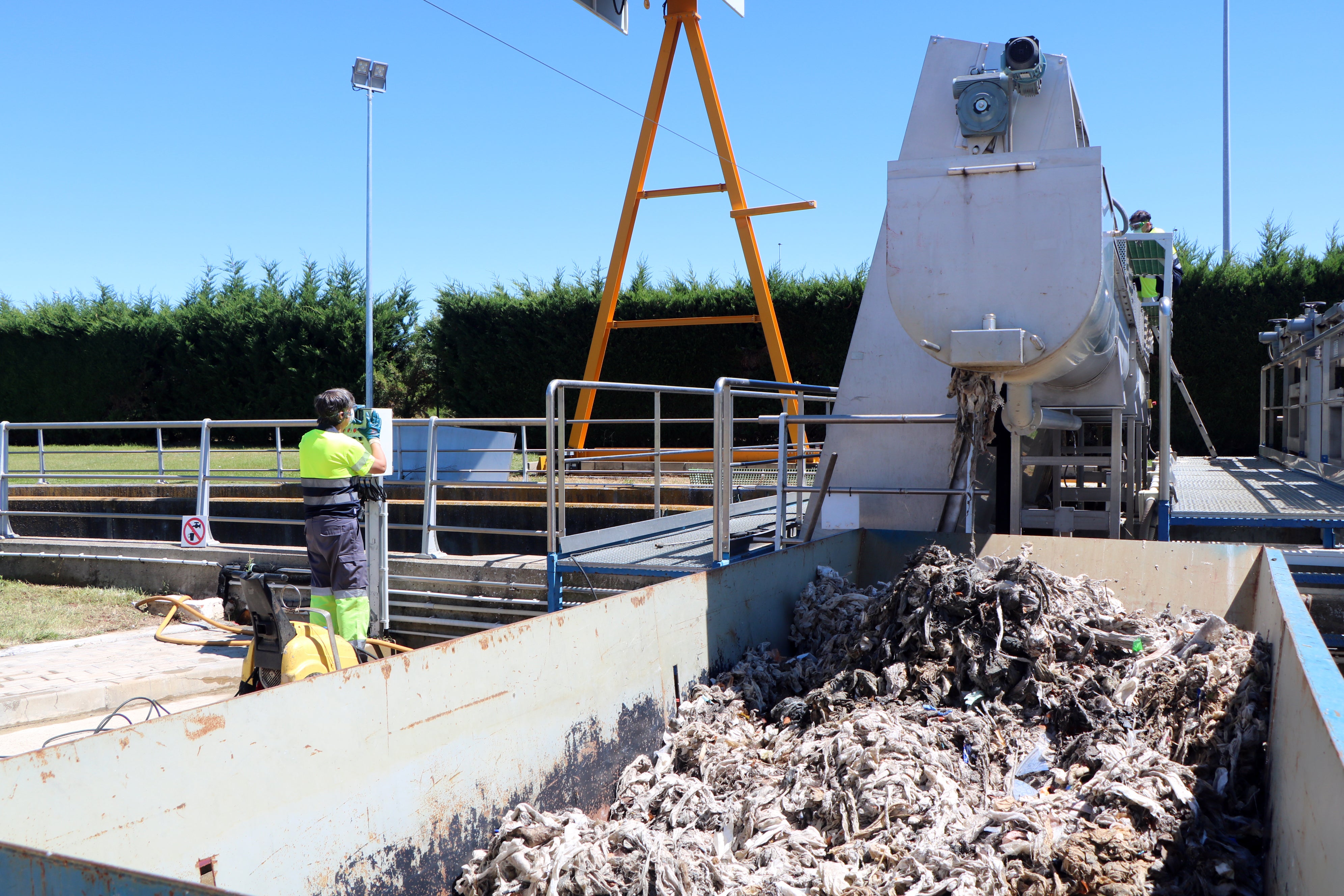4.500 kg de residuos sólidos acaban en el wc 4.500 kg de residuos sólidos acaban en el wc