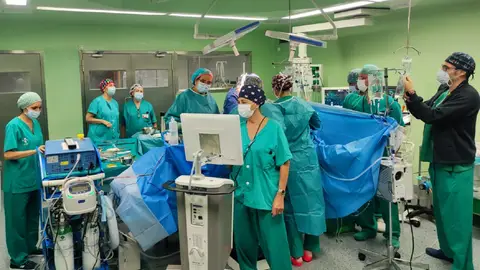 Un quirófano del Hospital General en plena actividad Un quirófano del Hospital General en plena actividad