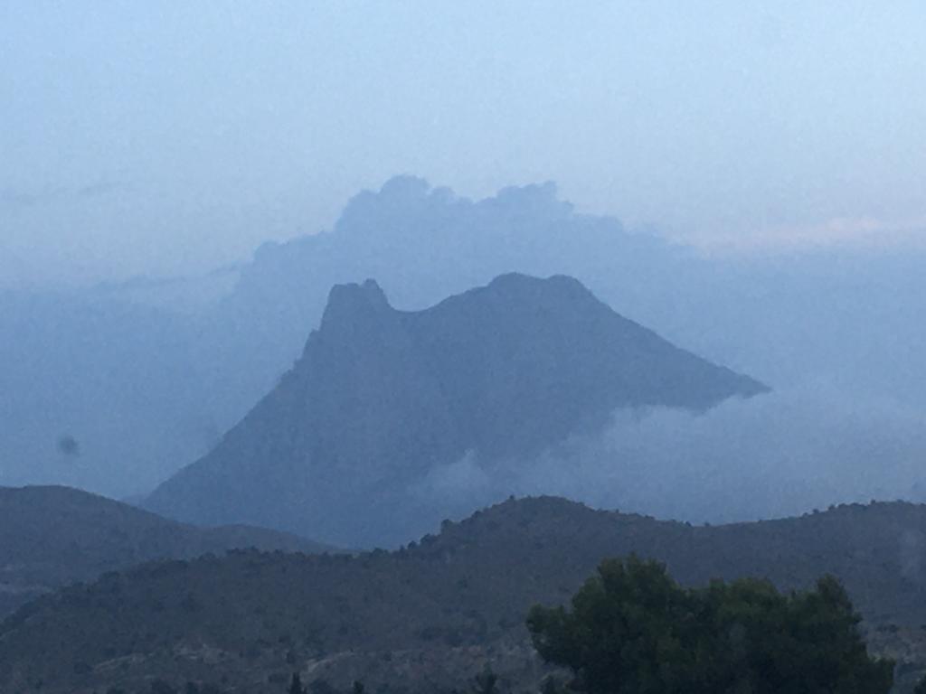 Lluvia durante todo el fin de semana y temperaturas estables hasta el lunes Lluvia durante todo el fin de semana y temperaturas estables hasta el lunes