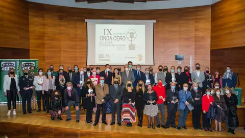 Foto de familia IX Premios Onda Cero Elche-Comarcas del Vinalopó Foto de familia IX Premios Onda Cero Elche-Comarcas del Vinalopó