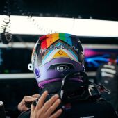 Hamilton lucirá un casco contra la homofobia en el GP de Qatar