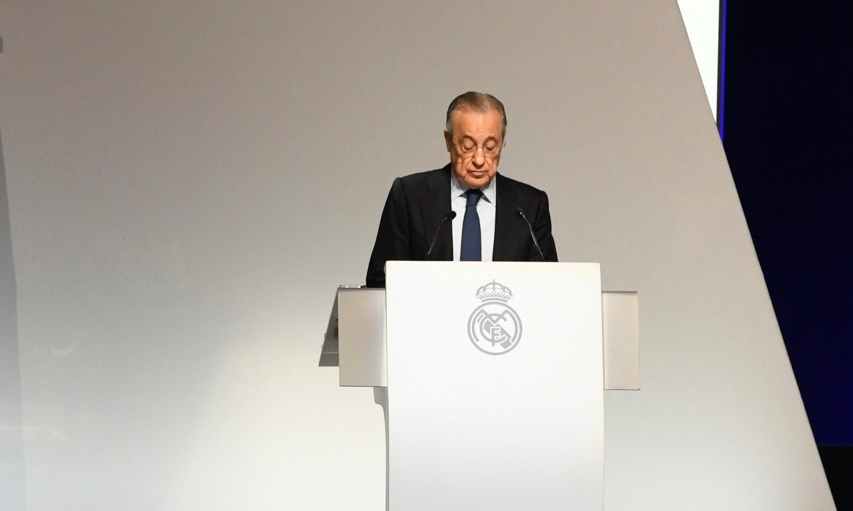 Florentino Pérez, sobre la Superliga: "Hay que recordar a la UEFA quién es el Real Madrid" Florentino Pérez, sobre la Superliga: "Hay que recordar a la UEFA quién es el Real Madrid"