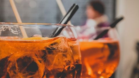 Alertan del aumento de violaciones por sumisi&oacute;n qu&iacute;mica: c&oacute;mo funciona este m&eacute;todo y c&oacute;mo prevenirlo