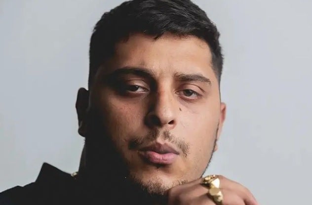 Dollar Selmouni: "Mis colegas iban al ciber a jugar a un juego de tiros. Yo iba a escuchar música" Dollar Selmouni: "Mis colegas iban al ciber a jugar a un juego de tiros. Yo iba a escuchar música"
