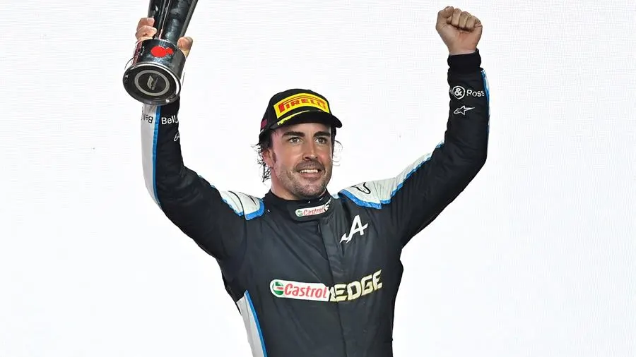 Fernando Alonso en el podio