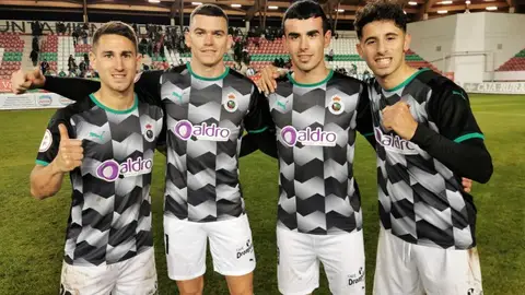 Jugadores del Racing en Zamora Jugadores del Racing en Zamora tras el 0-3