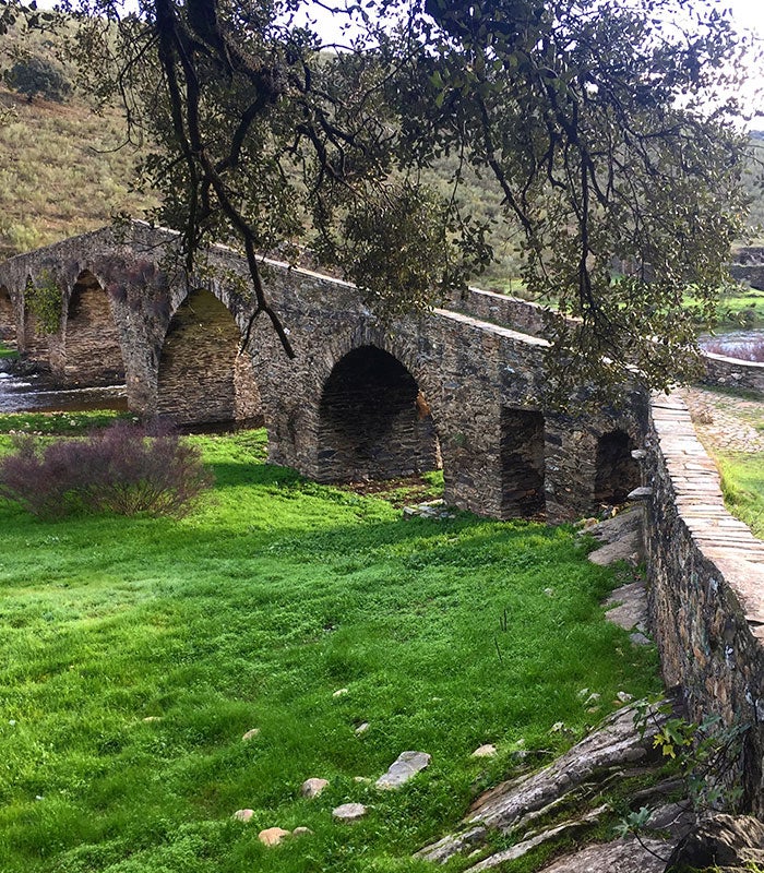 El Geoparque Villuercas-Ibores-Jara se alza con el galardón al Mejor Enclave Turístico El Geoparque Villuercas-Ibores-Jara se alza con el galardón al Mejor Enclave Turístico