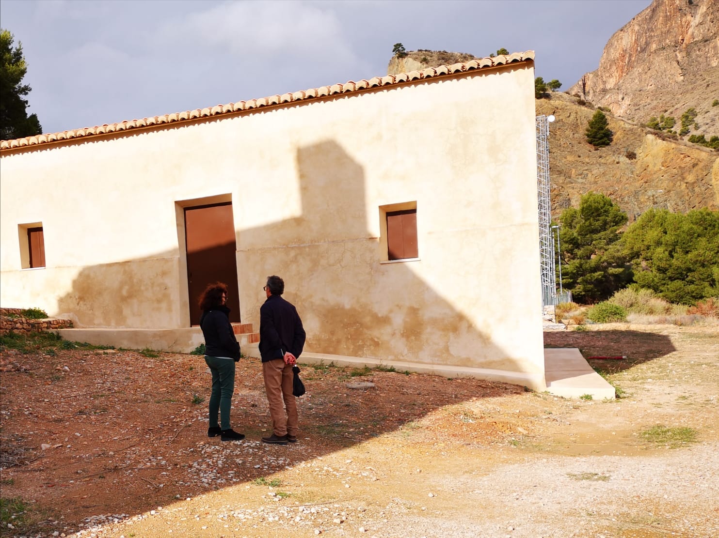 Proyecto de acondicionamiento exterior y paisajismo del entorno de la Casa de los Mineros Proyecto de acondicionamiento exterior y paisajismo del entorno de la Casa de los Mineros