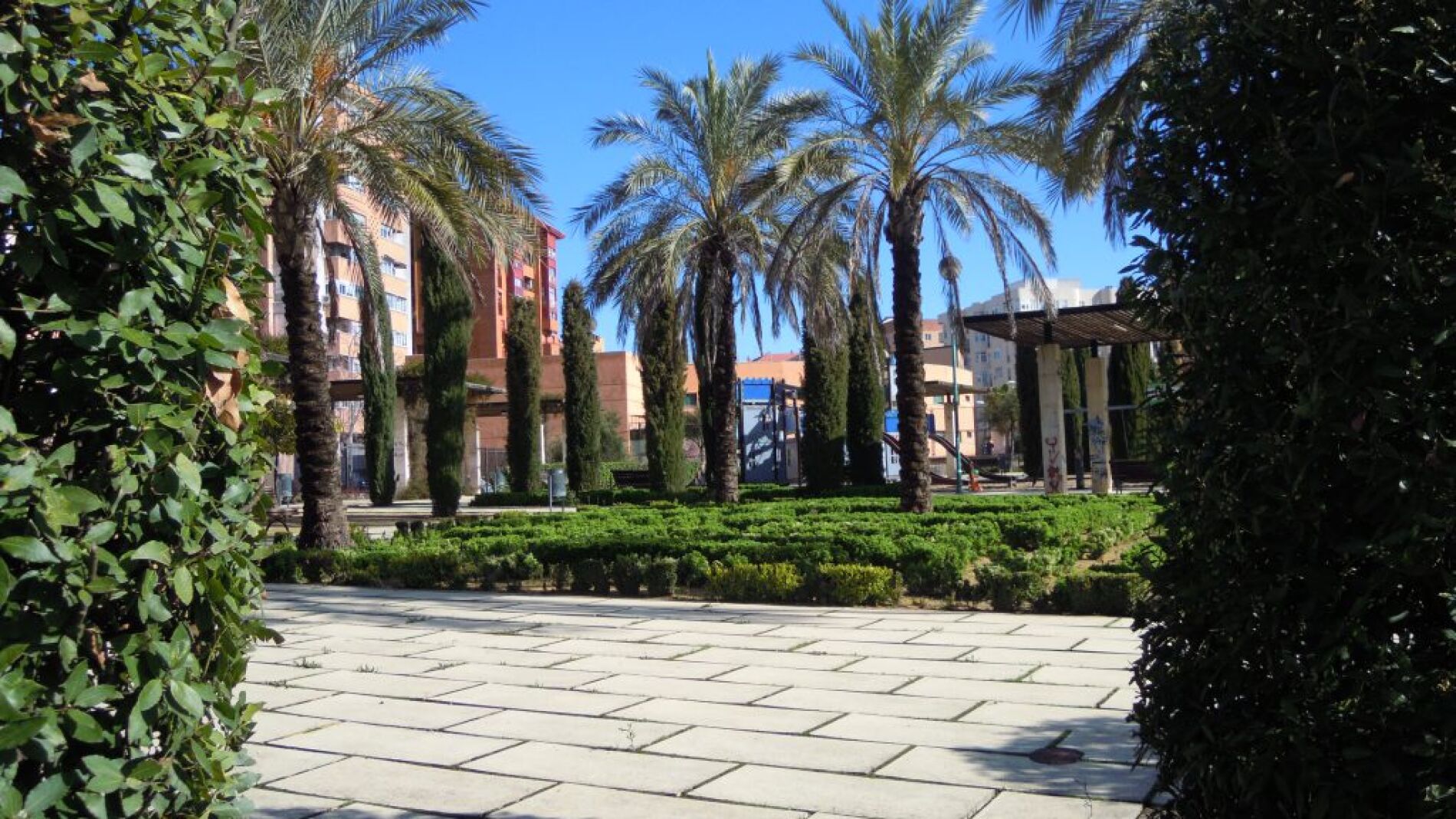 El parque infantil de la calle Irlanda se llamará César García González