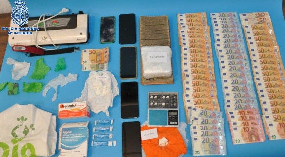 Tres detenidos por vender cocaína en un bar de Huesca Tres detenidos por vender cocaína en un bar de Huesca