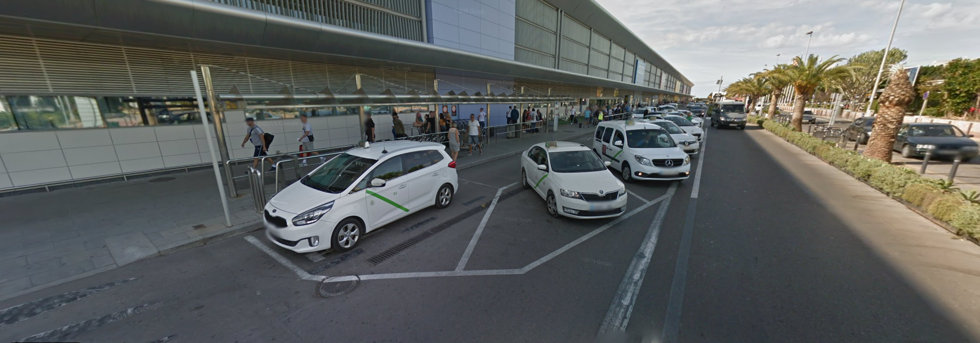 Los taxistas de Vila irán a la huelga contra la obligación de parar un día en verano Los taxistas de Vila irán a la huelga contra la obligación de parar un día en verano