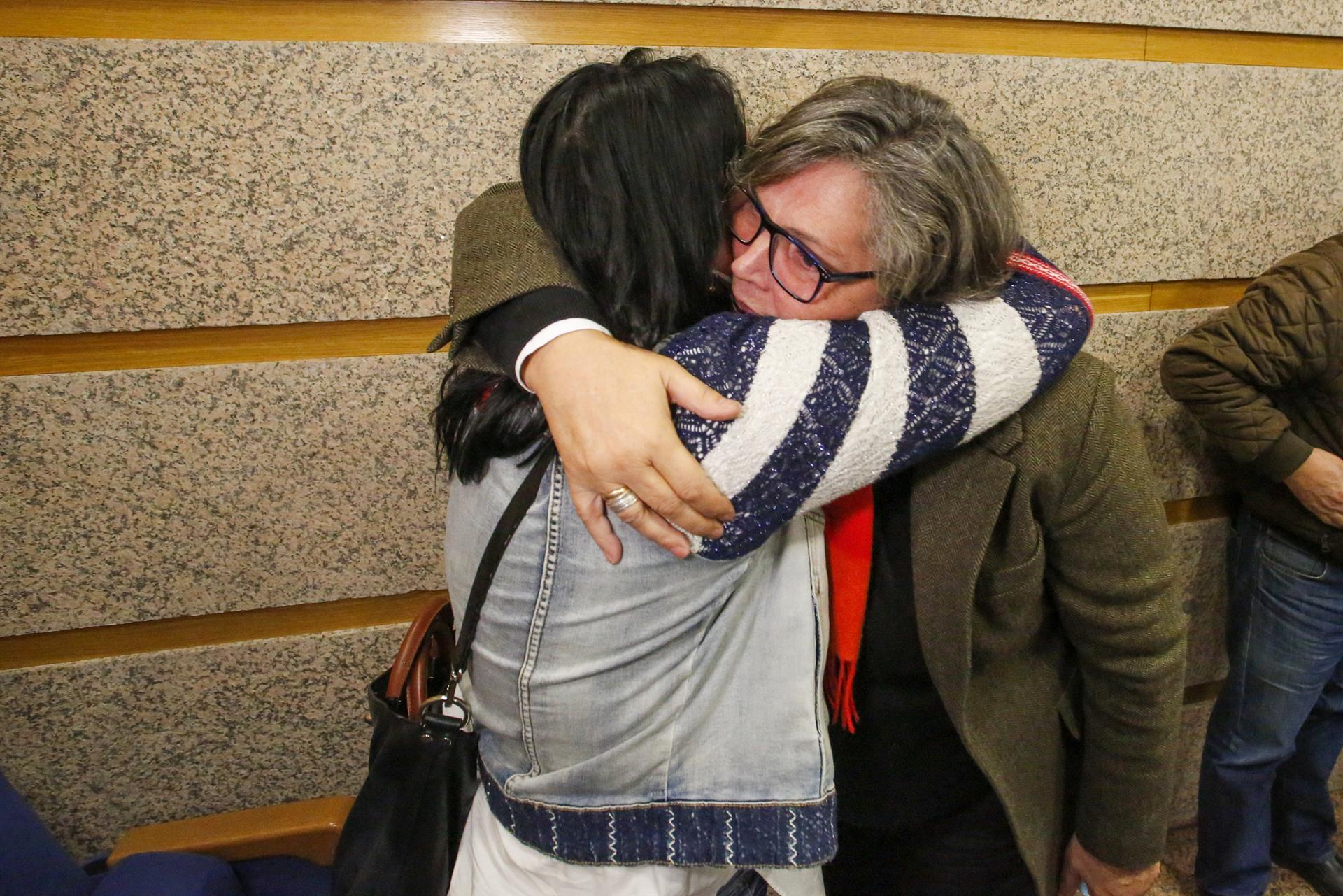 Dimite la alcaldesa de O Porriño, Eva García de la Torre. Dimite la alcaldesa de O Porriño, Eva García de la Torre.