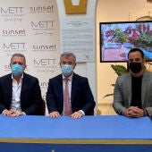 El alcalde de Estepona, José María García Urbano durante la presentación del proyecto hotelero