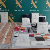 La Guardia Civil desarticula una banda especializada en estafas por Internet 
