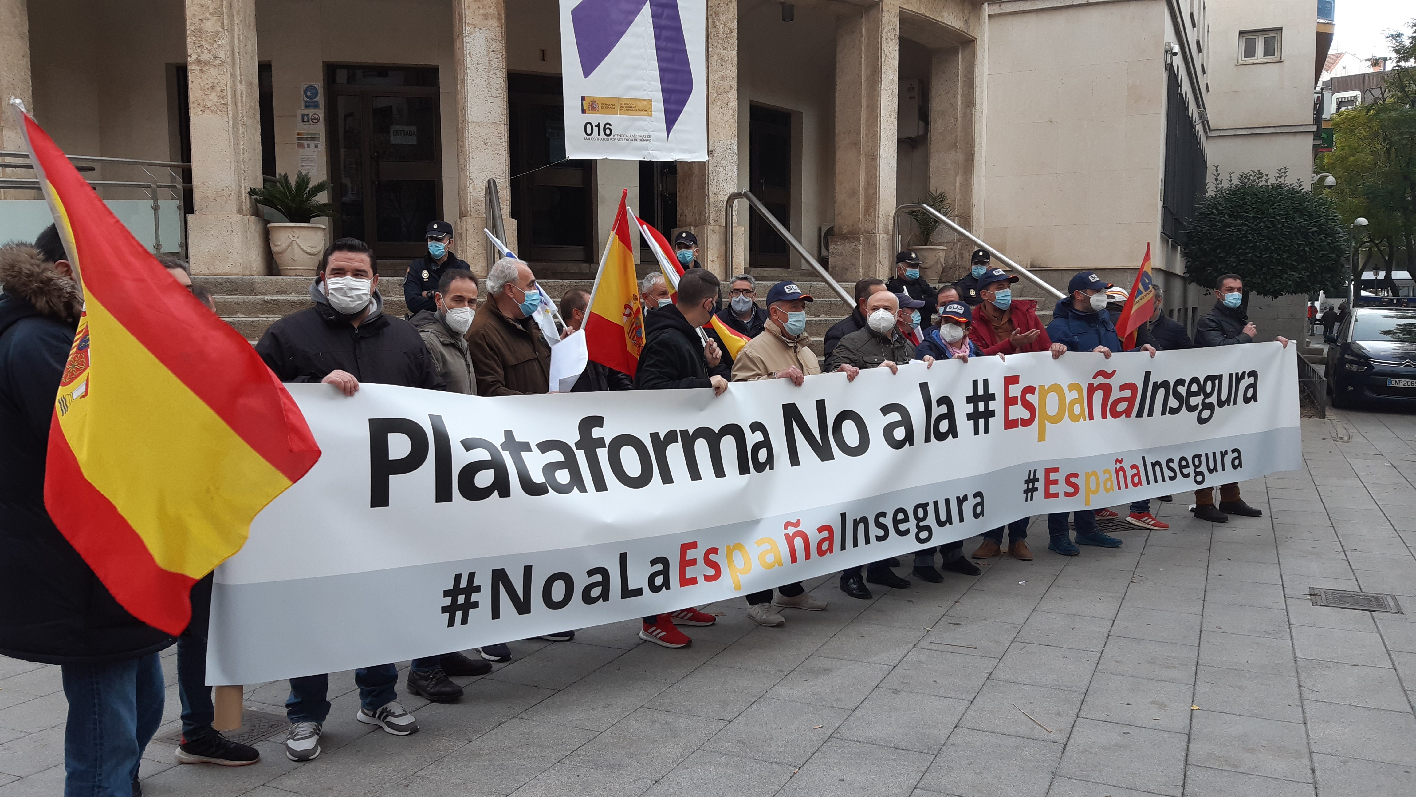 Policías y guardias civiles de Ciudad Real rechazan la reforma de la Ley de Seguridad Ciudadana que anuncia el Gobierno Policías y guardias civiles de Ciudad Real rechazan la reforma de la Ley de Seguridad Ciudadana que anuncia el Gobierno