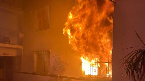 El fuego adquirió mucha fuerza El fuego adquirió mucha fuerza