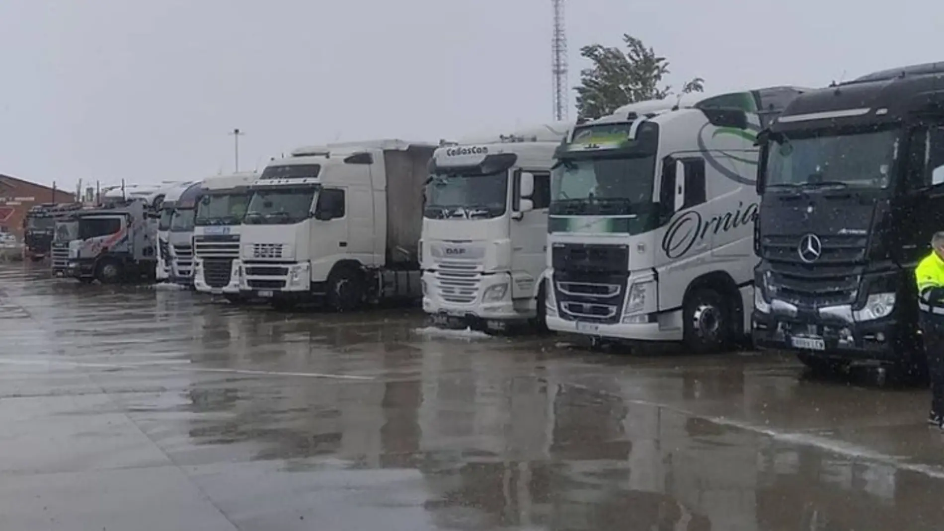 La nieve provocó el embolsamiento de 130 camiones a la altura de Osorno