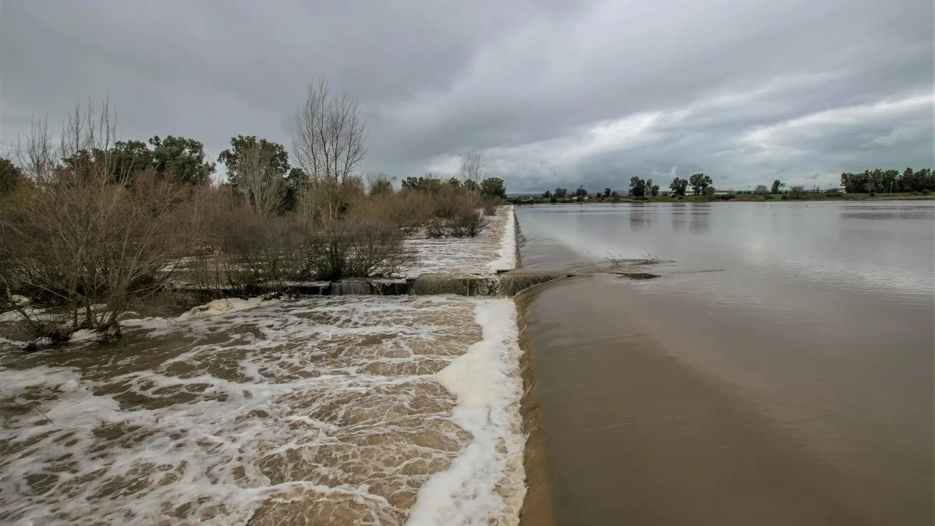 Iniciado el trámite de licitación para redactar la mejora de la continuidad fluvial del azud de La Granadilla de Badajoz