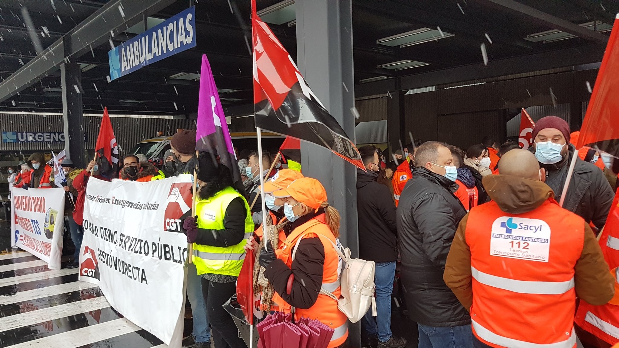 Trabajadores del transporte sanitario vuelven a las calles de Valladolid Trabajadores del transporte sanitario vuelven a las calles de Valladolid