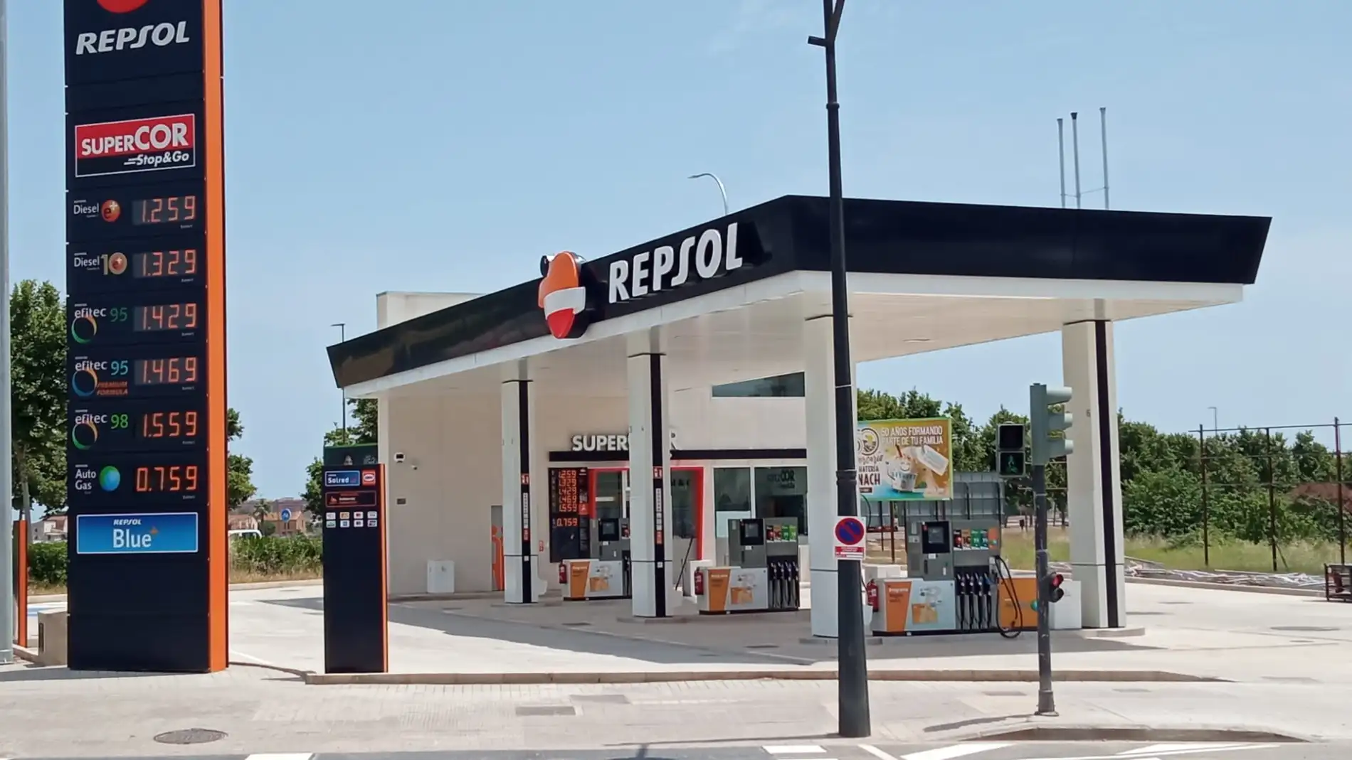 Ultimátum del Ayuntamiento de València a Repsol para que desmonte ya las gasolineras del centro histórico