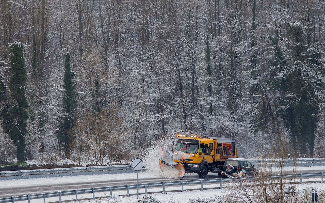 España se prepara para la borrasca Arwen: Este es el dispositivo para combatir las nevadas España se prepara para la borrasca Arwen: Este es el dispositivo para combatir las nevadas