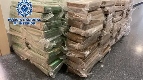 Tres detenidos que transportaban 250kg de cocaína de gran pureza con destino Mérida Tres detenidos que transportaban 250kg de cocaína de gran pureza con destino Mérida