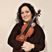 Ester Sanmartín violinista, participa a la gala Más IN de la Fundación SIFU