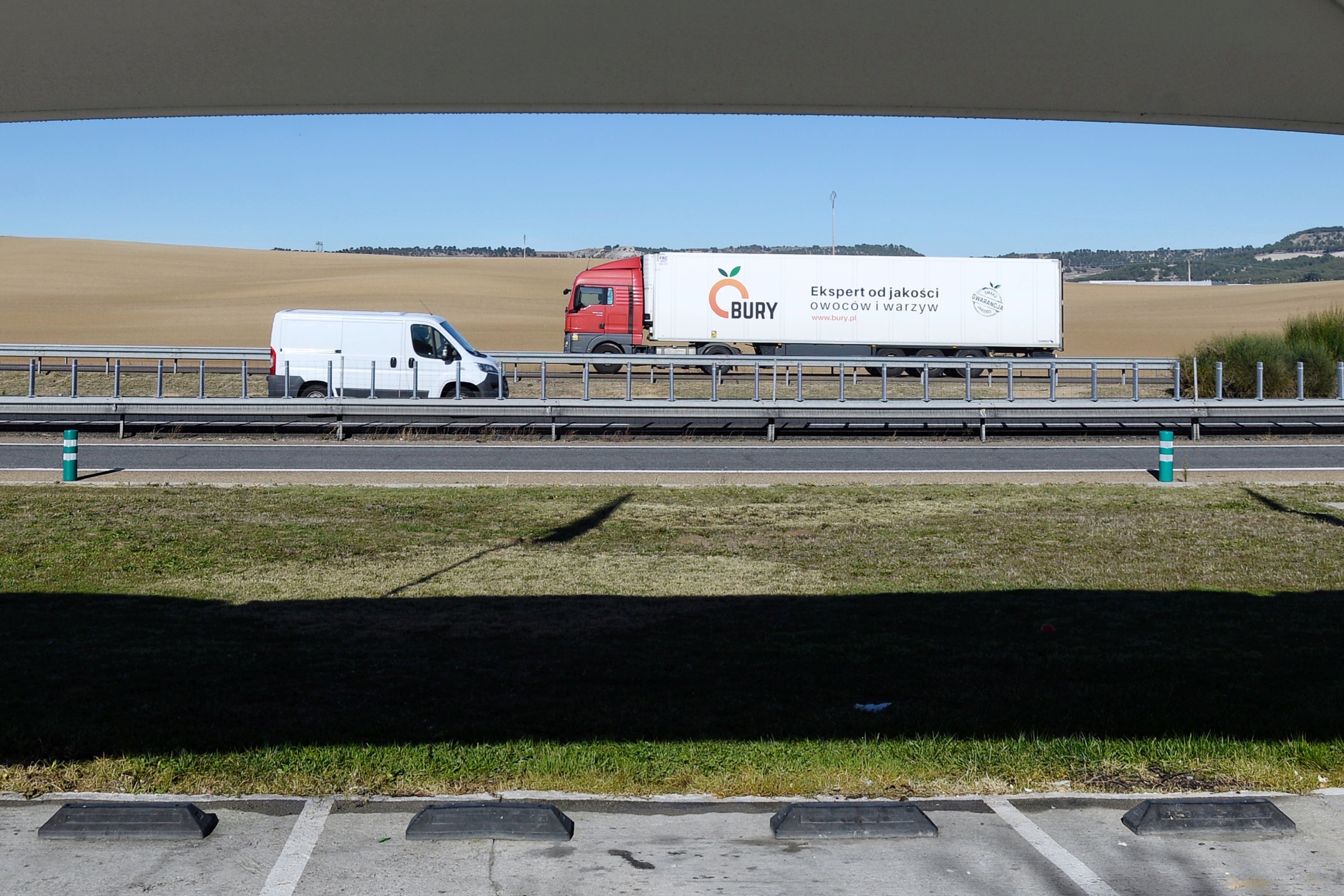 Los transportistas amenazan con una huelga indefinida tras no llegar a un acuerdo con el Gobierno Los transportistas amenazan con una huelga indefinida tras no llegar a un acuerdo con el Gobierno