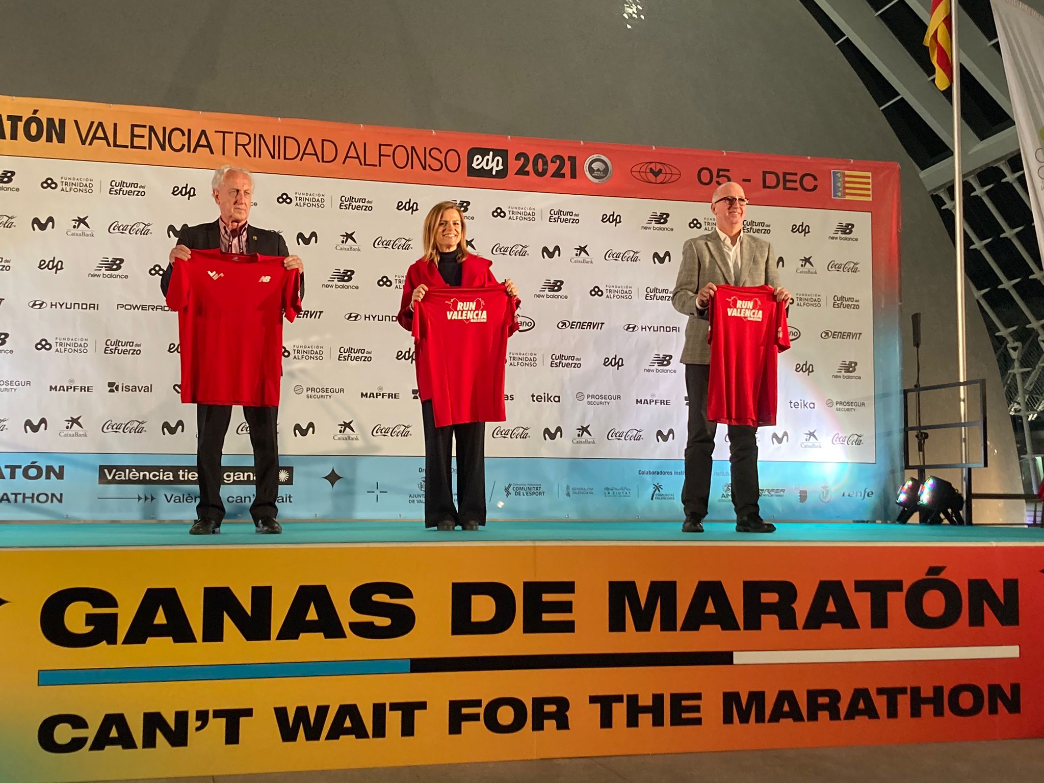 Conexión en directo con la presentación de la 41 edición del Maratón Valencia Trinidad Alfonso EDP Conexión en directo con la presentación de la 41 edición del Maratón Valencia Trinidad Alfonso EDP