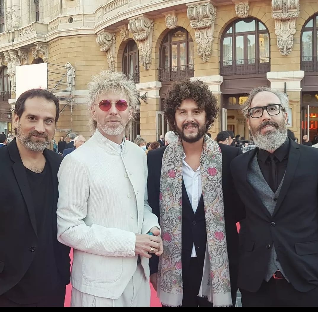 Elefantes actúa en Rambleta en un concierto íntimo Elefantes actúa en Rambleta en un concierto íntimo