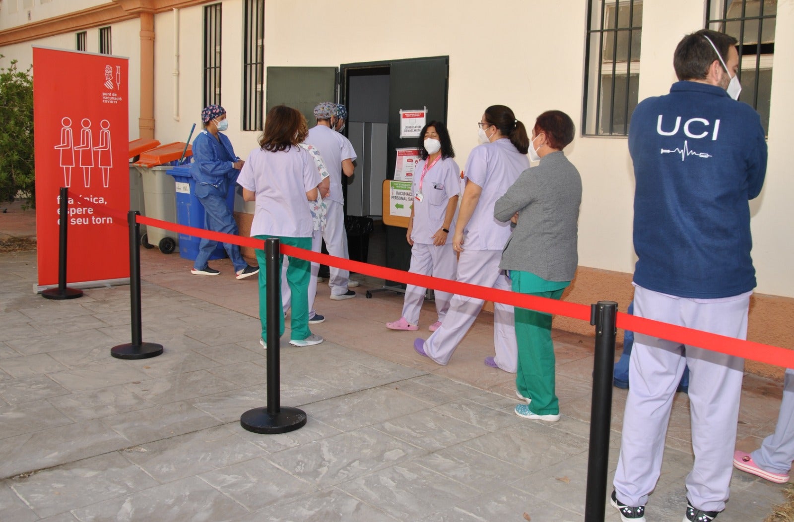 El SAS autoriza 35 contrataciones en el Hospital Regional por el brote de coronavirus El SAS autoriza 35 contrataciones en el Hospital Regional por el brote de coronavirus