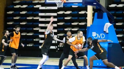 Imagen de un entrenamiento del Unicaja Banco Oviedo.