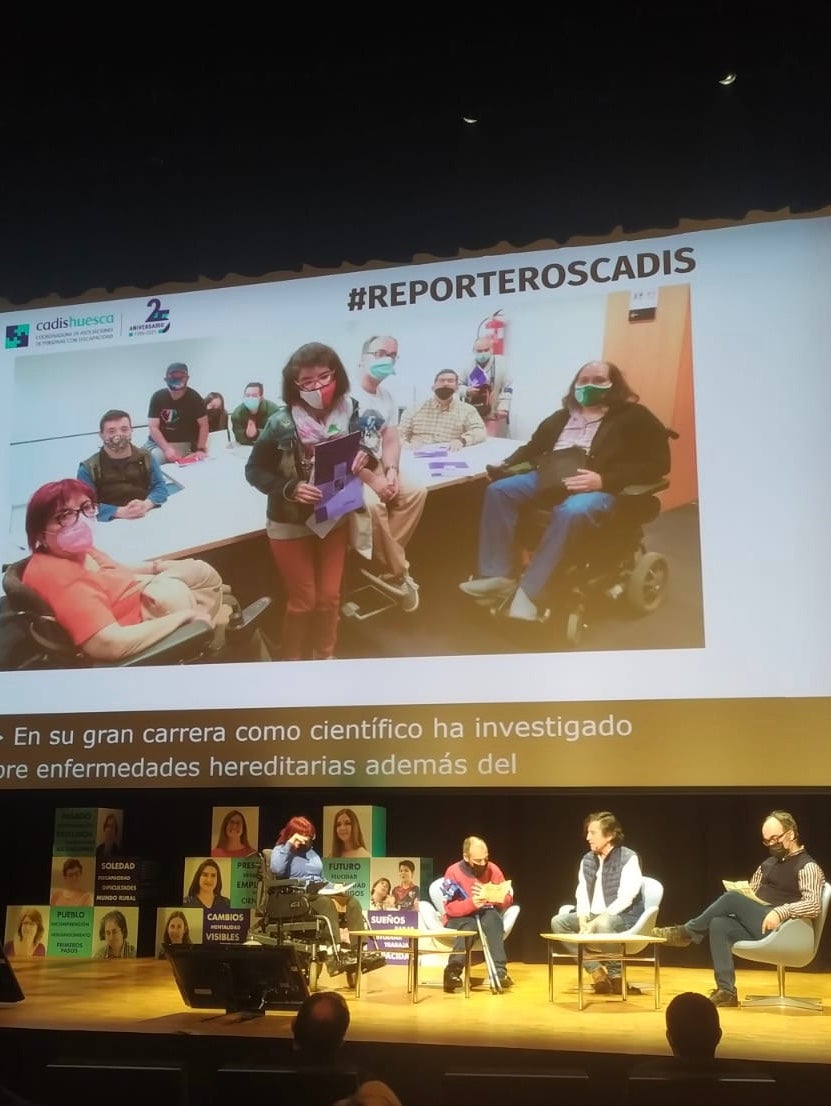 López Otín recoge el premio Cadis elogiando la vida y sus imperfecciones López Otín recoge el premio Cadis elogiando la vida y sus imperfecciones