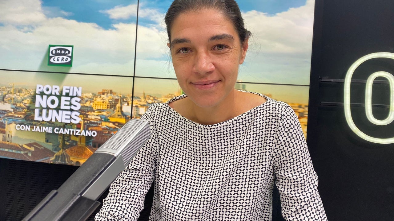 Judith González: ‘"En infinidad de desplegables en la web nuestro país figura por la S de Spain y no por la E de España" Judith González: ‘"En infinidad de desplegables en la web nuestro país figura por la S de Spain y no por la E de España"