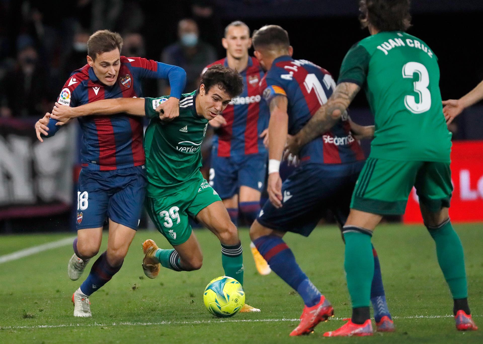 El Levante iguala la peor racha sin victoria de un equipo en la historia de LaLiga tras empatar con Osasuna El Levante iguala la peor racha sin victoria de un equipo en la historia de LaLiga tras empatar con Osasuna