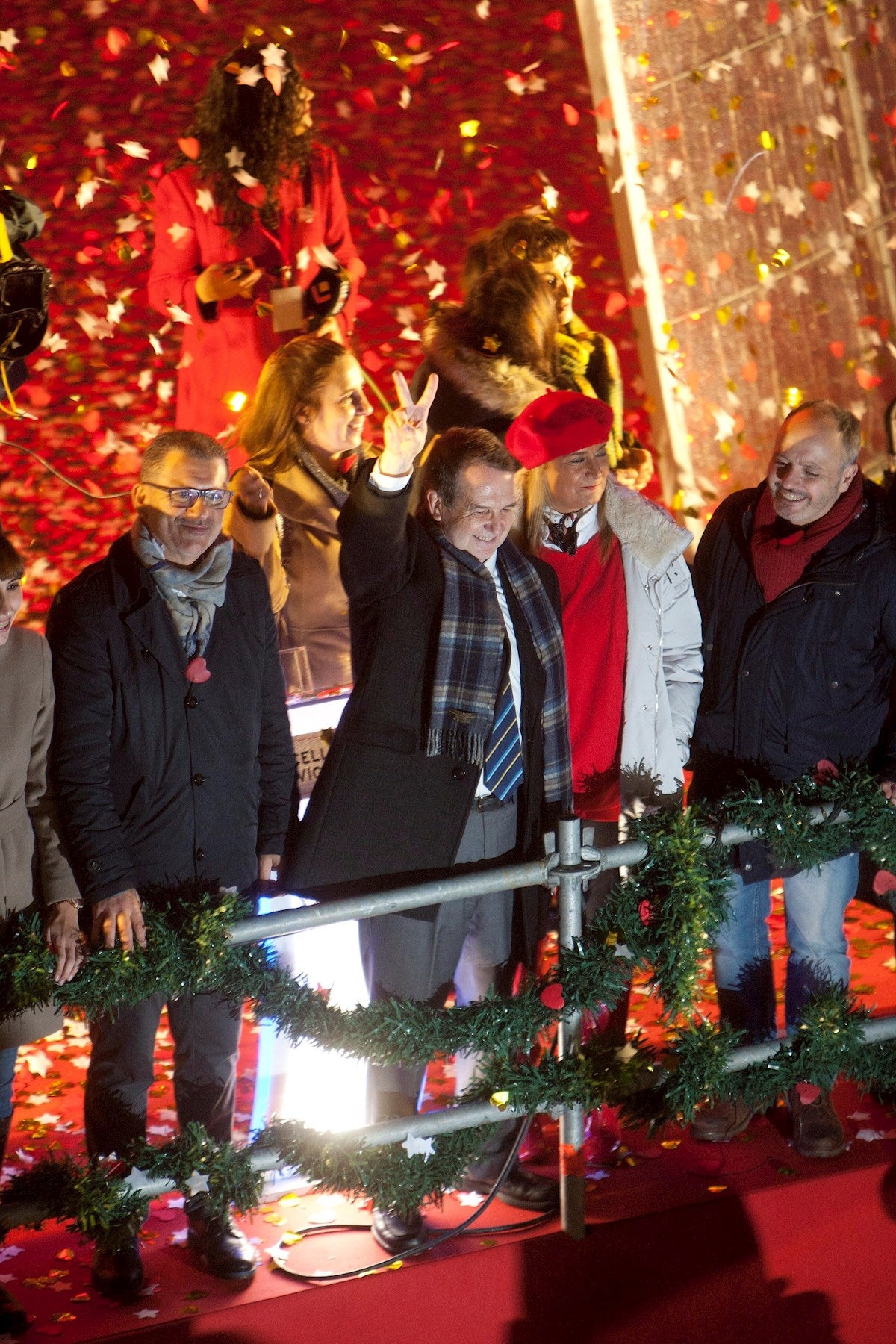 La otra cara de las luces de navidad de Vigo: trastornos del sueño, suciedad y el 'centro' secuestrado La otra cara de las luces de navidad de Vigo: trastornos del sueño, suciedad y el 'centro' secuestrado