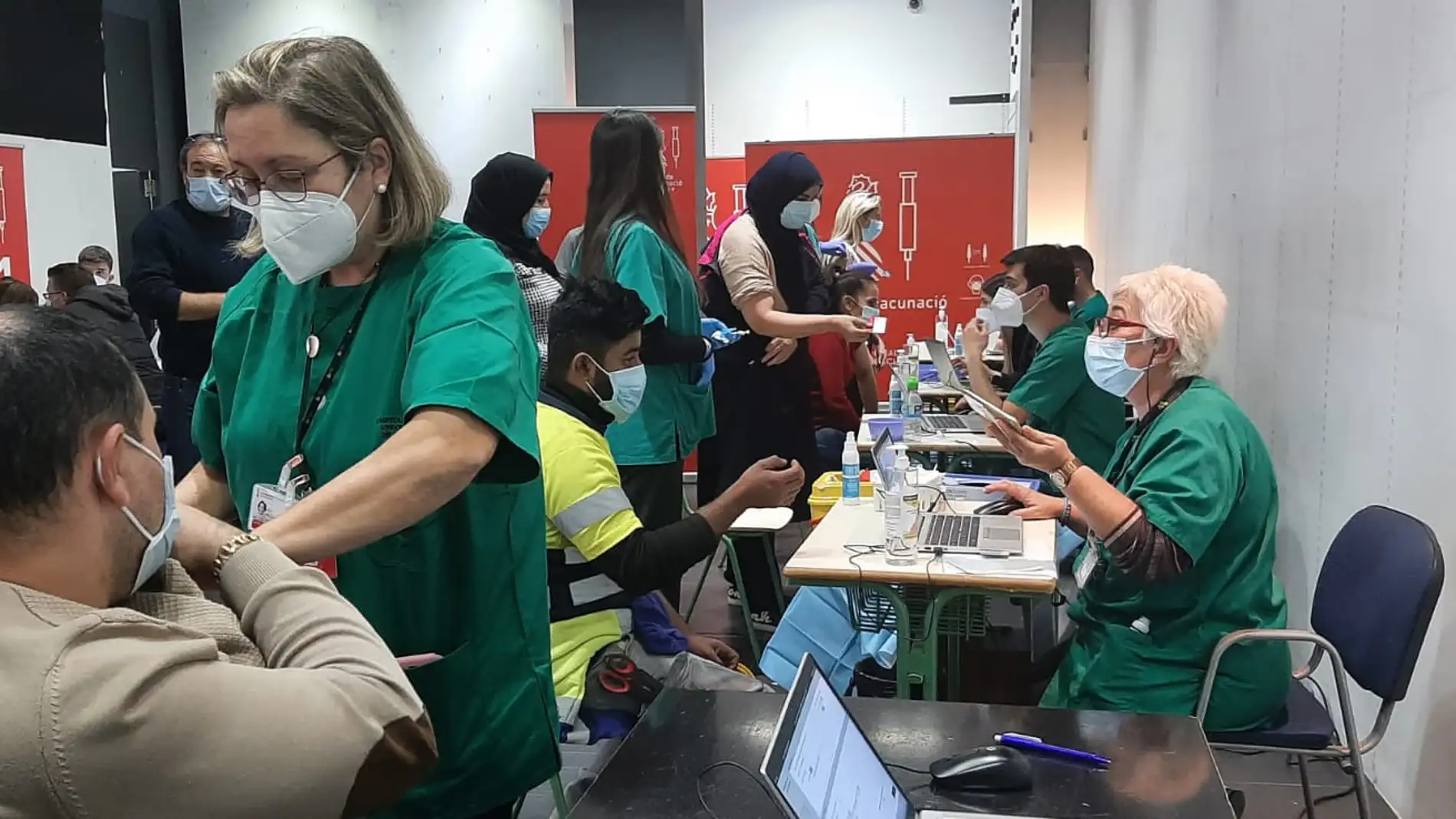 La implantación del pasaporte covid impulsa la vacunación en Castellón
