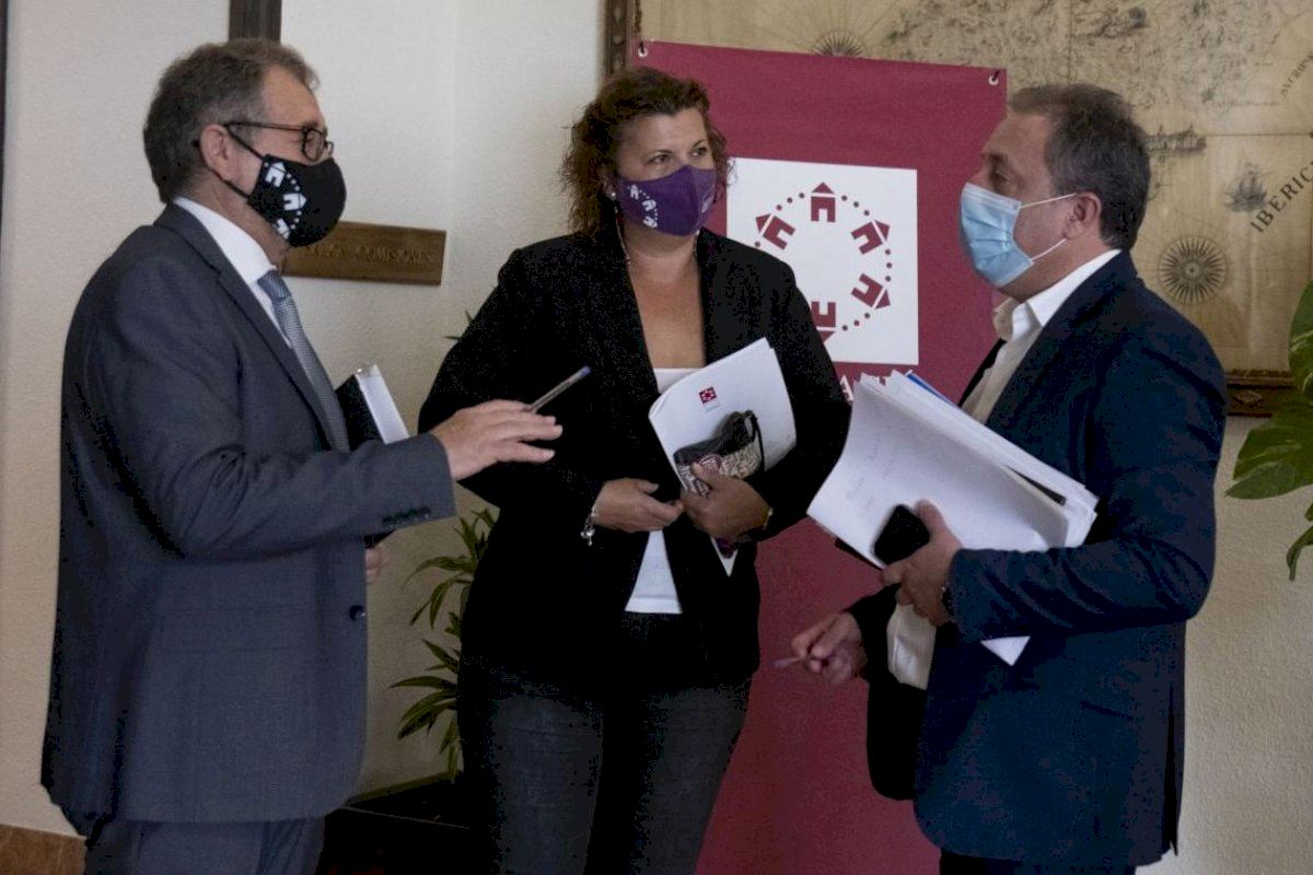 La Diputación de Castelló recuperará el Servicio de Teleasistencia Domiciliaria para combatir la exclusión social de las personas mayores de la provincia La Diputación de Castelló recuperará el Servicio de Teleasistencia Domiciliaria para combatir la exclusión social de las personas mayores de la provincia