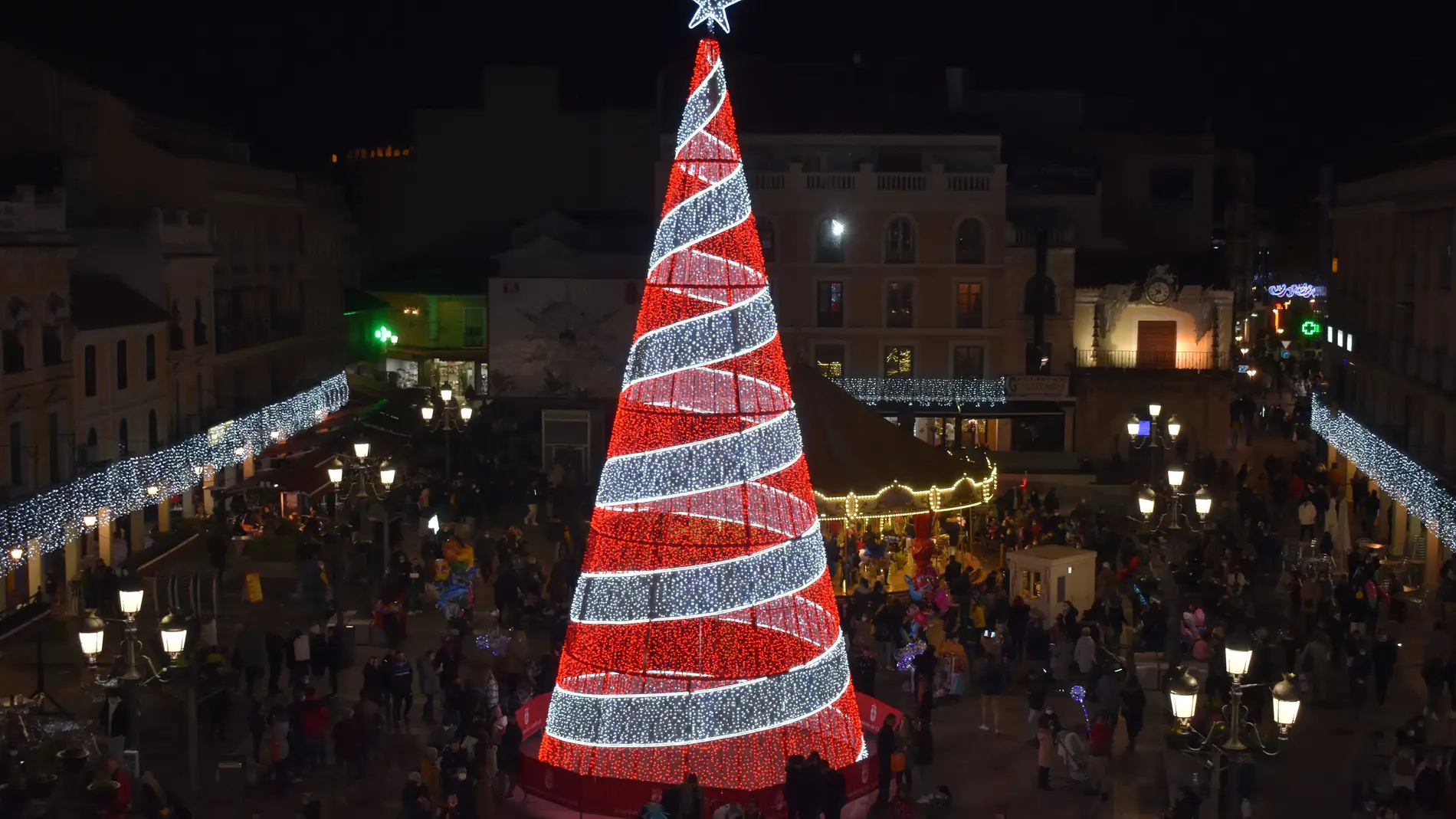 El gran árbol de Navidad de la Plaza Mayor