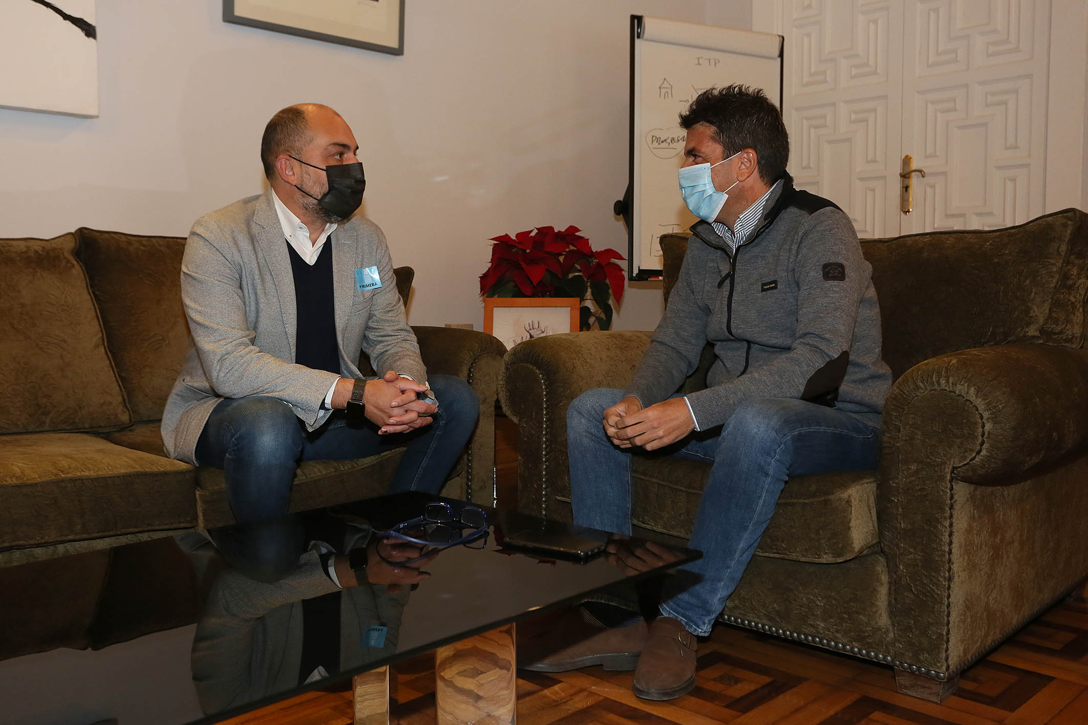 Carlos Mazón reitera su apoyo a los agricultores en un encuentro con el presidente de Riegos de levante, Javier Berenguer Carlos Mazón reitera su apoyo a los agricultores en un encuentro con el presidente de Riegos de levante, Javier Berenguer