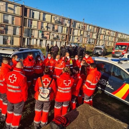 La Policía paraliza las batidas de rastreo del joven desaparecido en Badajoz a la espera de analizar los datos recabados La Policía paraliza las batidas de rastreo del joven desaparecido en Badajoz a la espera de analizar los datos recabados